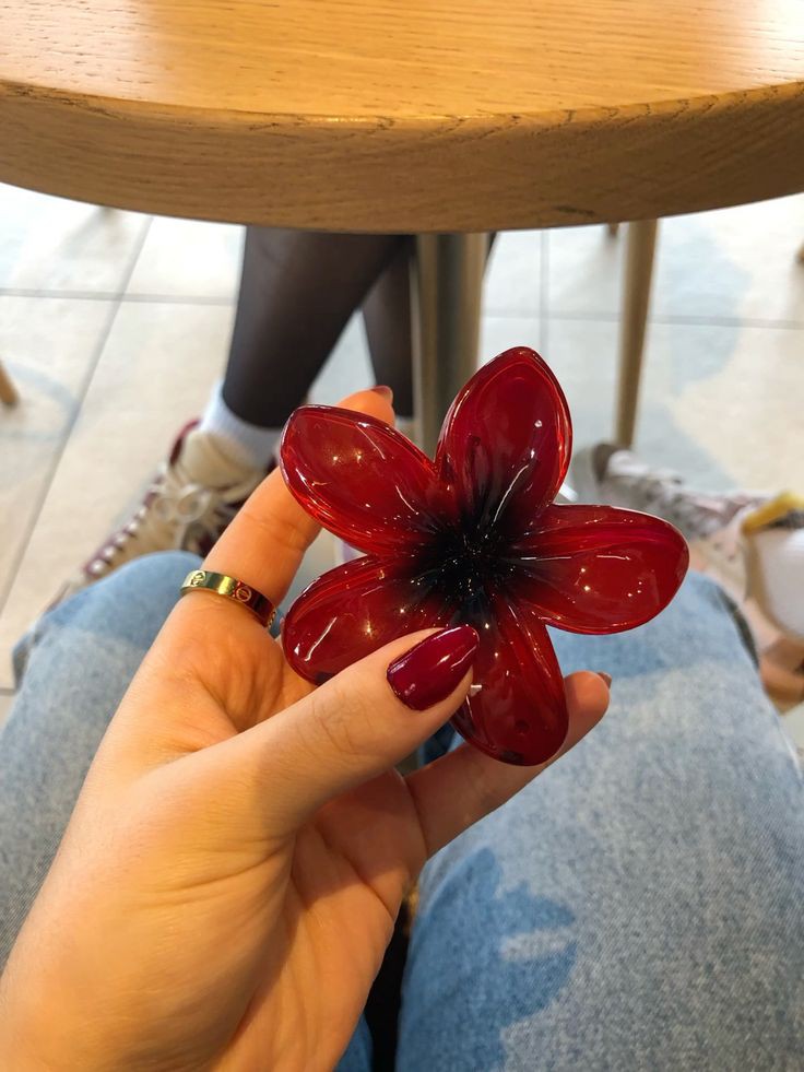 Merlot Flower Clip