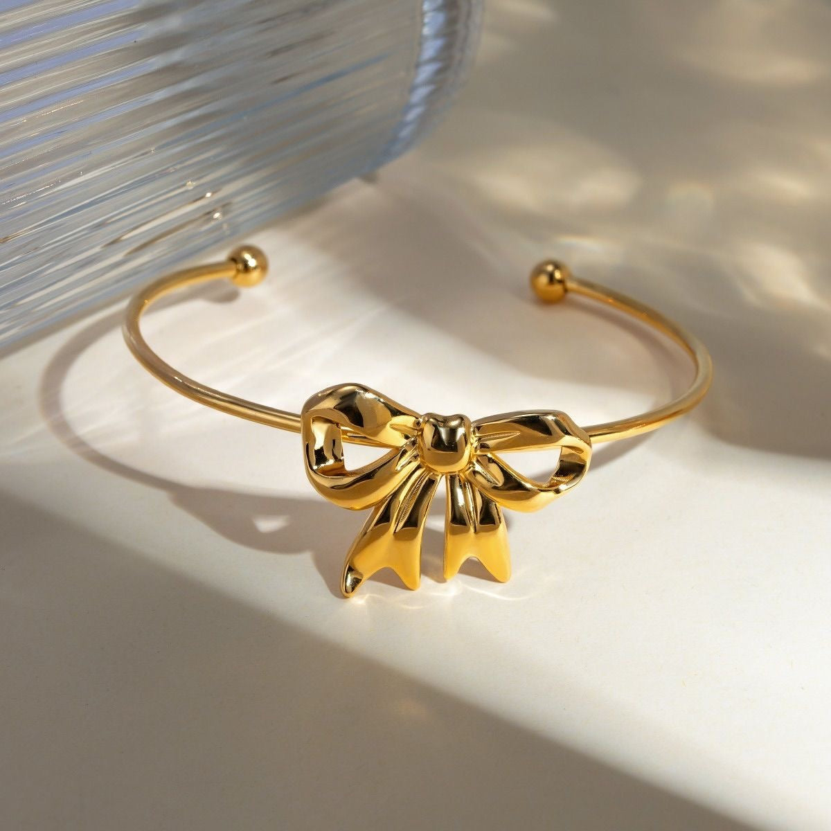 Bow Cuff
