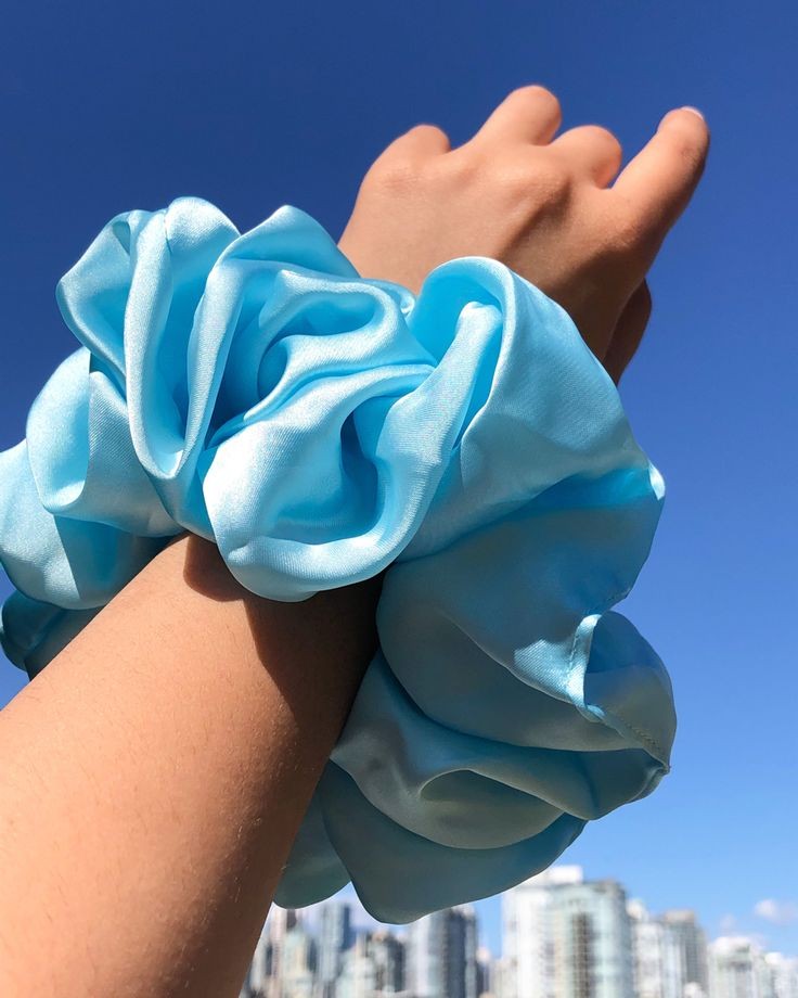 waves XXL satin scrunchie
